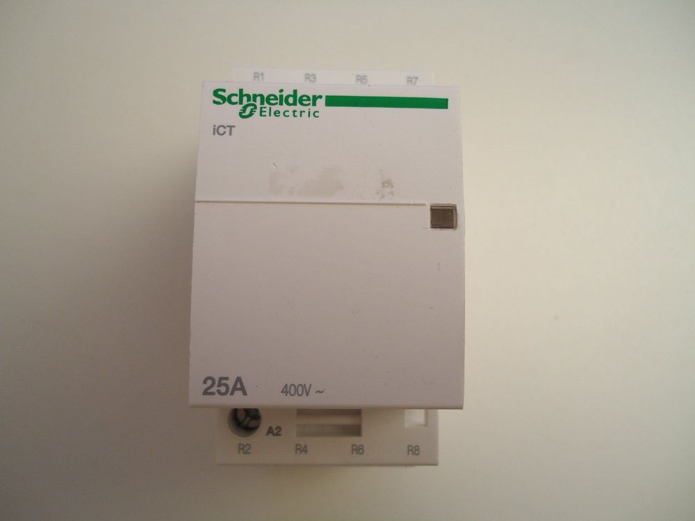 Schneider Electric Acti9 A9C20864 4NO 63A - Schütz 220V/50Hz