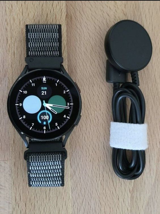 Samsung GALAXY WATCH4 LTE 44mm schwarz Smartwatch mit eSIM Acheter