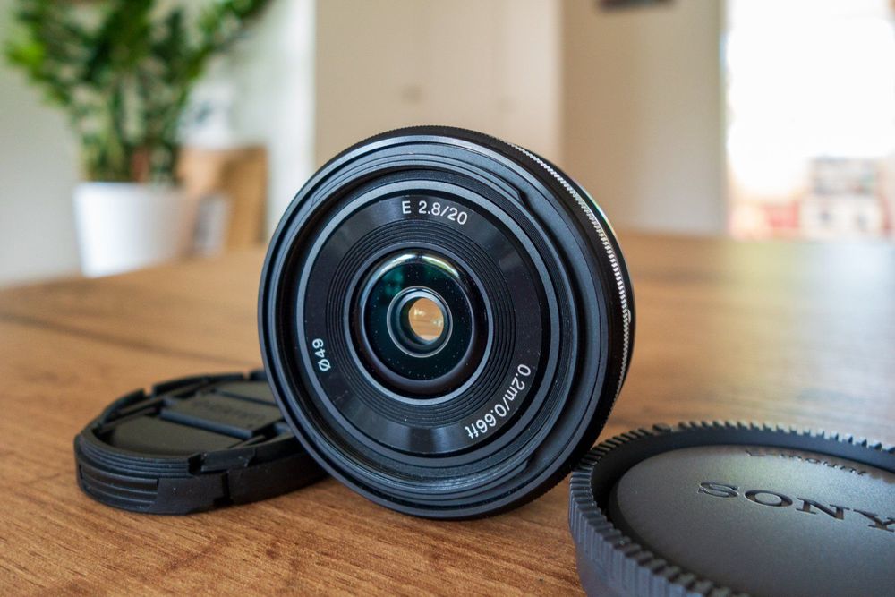 Sony 20mm F2.8 Emount pancake lens like new! Kaufen auf Ricardo