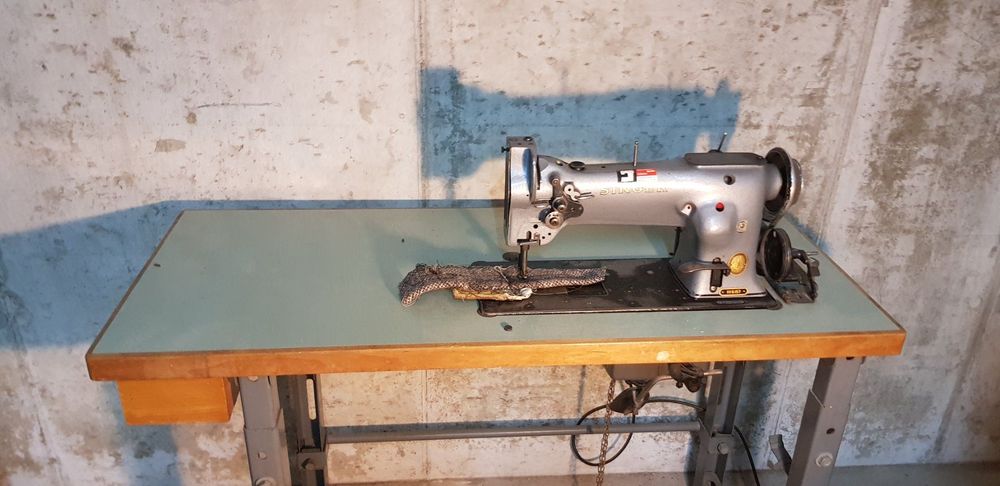 Lot De Machines à Coudre Le Cuir Vintage - United, Singer, Junker & Ruh - Occasion Pour Collection Ou Usage
