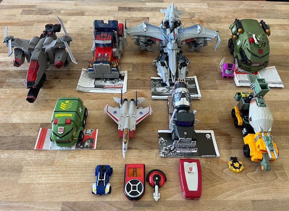 Haufen Transformers aus verschiedenen Generationen Kaufen auf Ricardo
