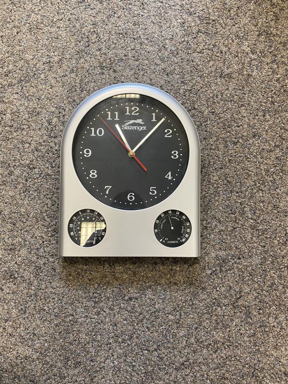 CYRENT Silent Outdoor Wanduhr - Mit Thermometer & Hygrometer 25,4cm