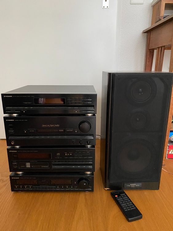 Pioneer Stereoanlage mit 6fach CD wechsler und 1 Box 1990 Acheter sur Ricardo