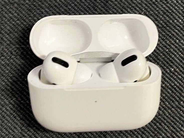 AirPods Pro 1. Gen ab 1.00 Kaufen auf Ricardo