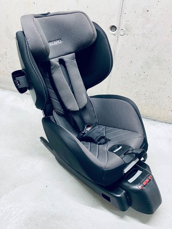 Детское кресло recaro optiafix