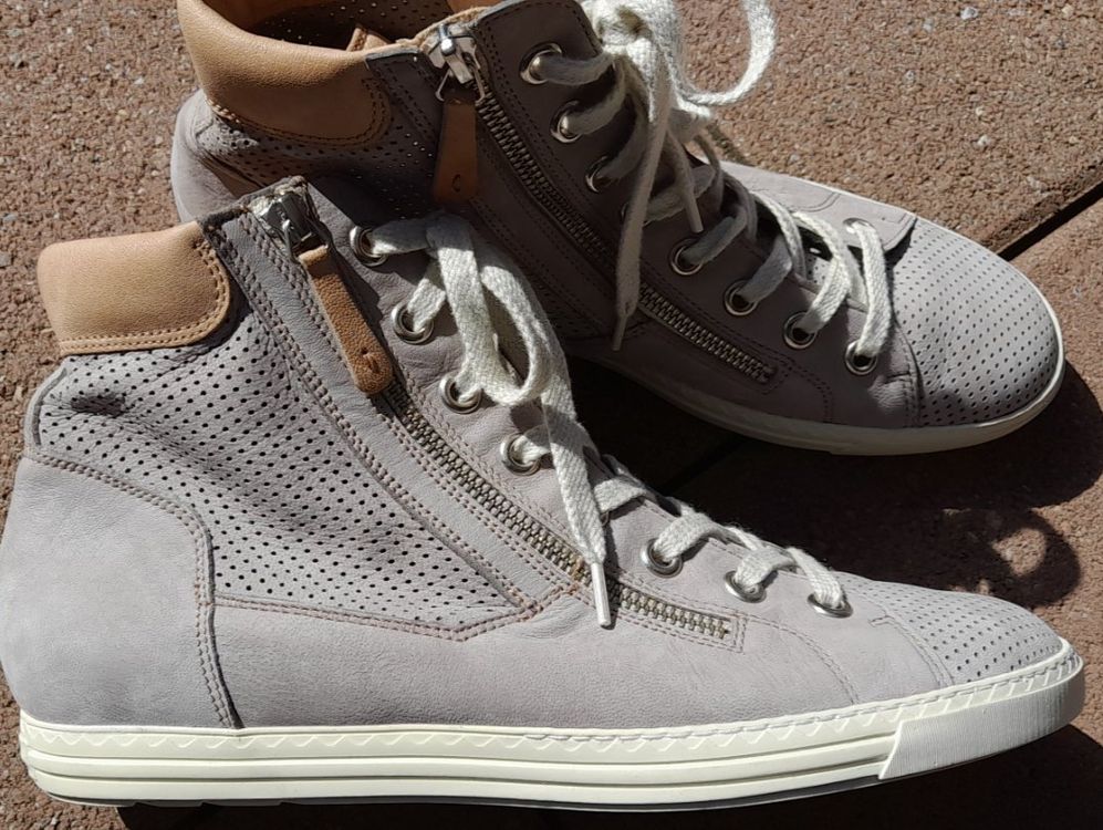 hightop blue jordans