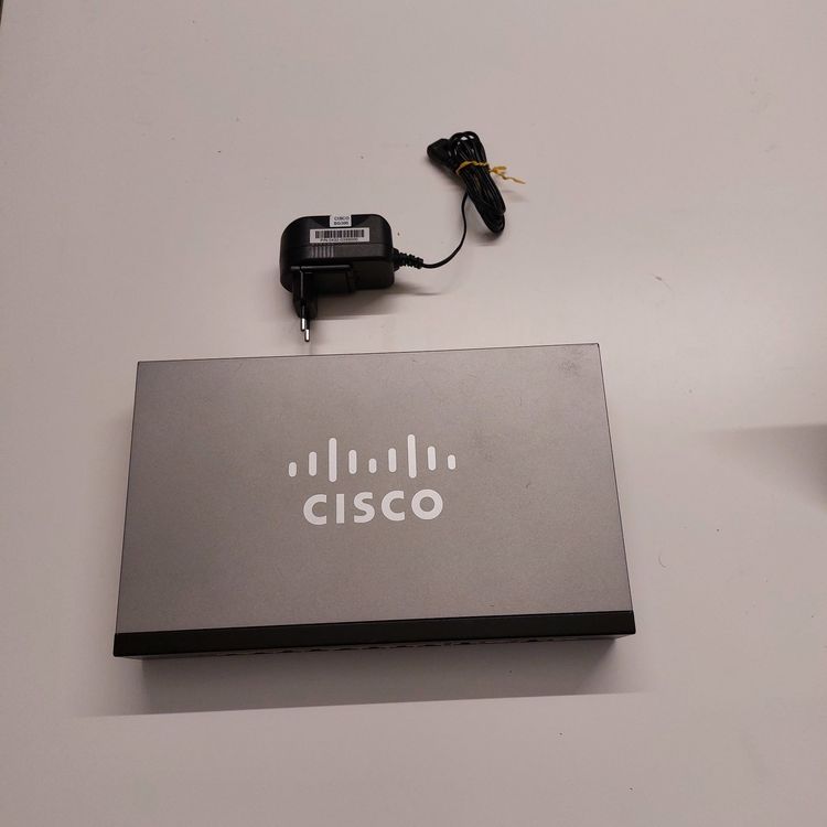 Routeur Cisco SG30010 ports Gigabit Managed Switch/Router Kaufen auf