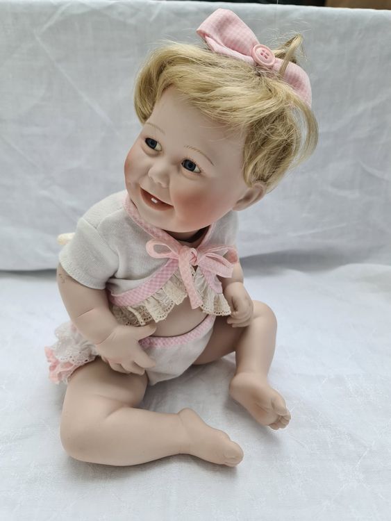 Titus Tomescu Ashton Drake Galleries Cute As A Button Porcelain Doll 1993