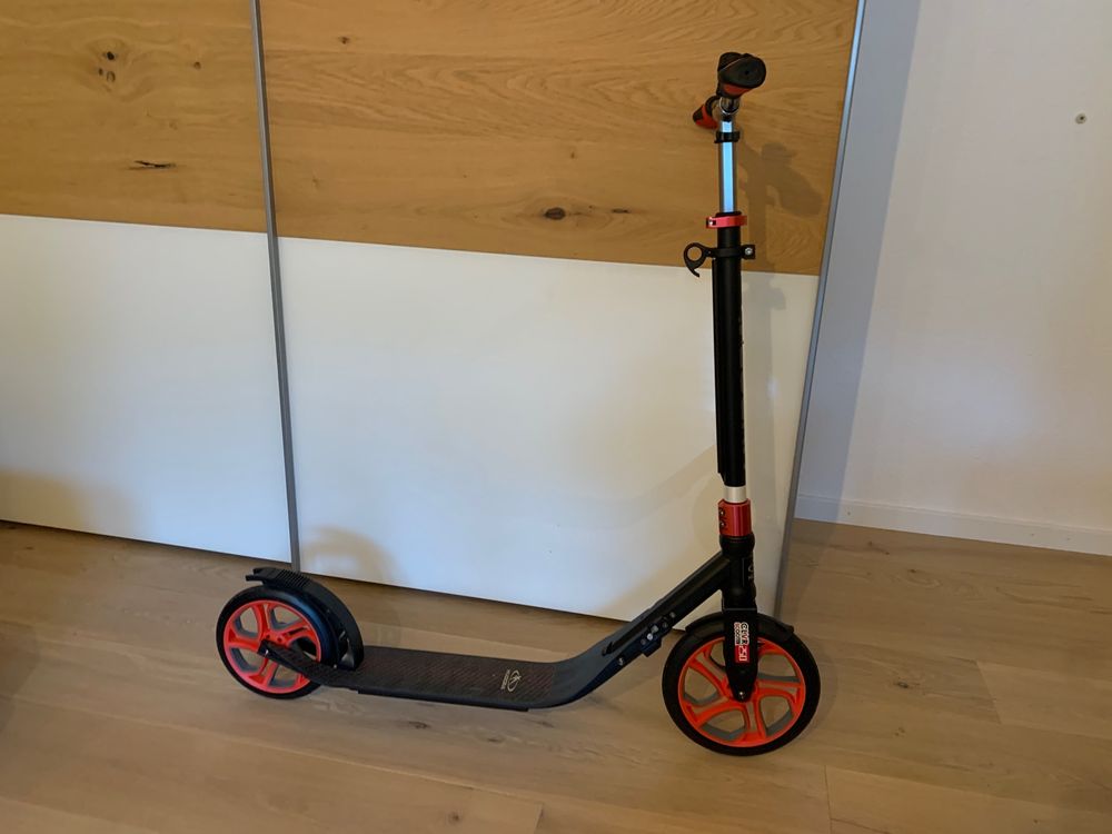 Kaum gebrauchtes Kickboard Kaufen auf Ricardo