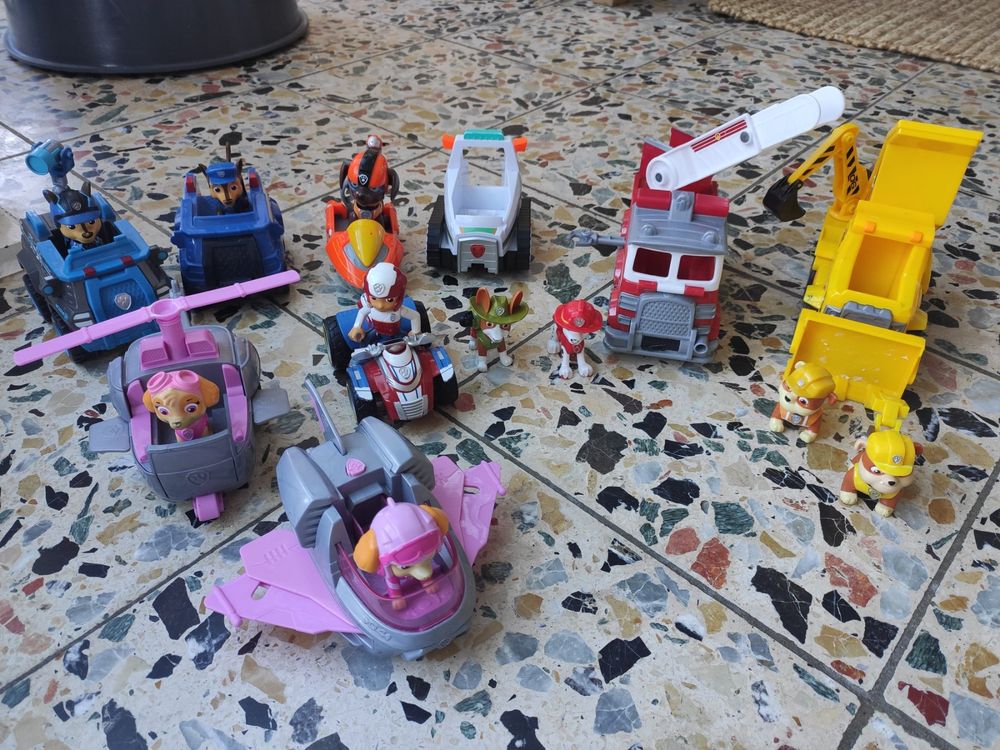Paw Patrol : diverse Fahrzeuge und Figuren | Kaufen auf Ricardo