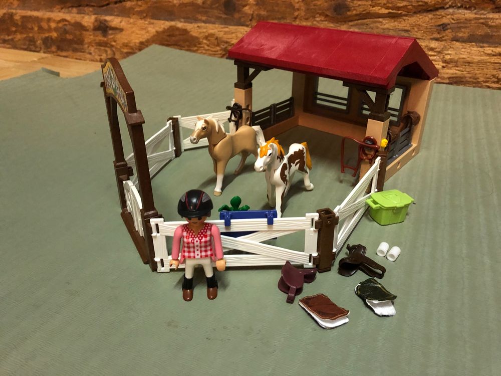  Playmobil Pferd mit Stall 
