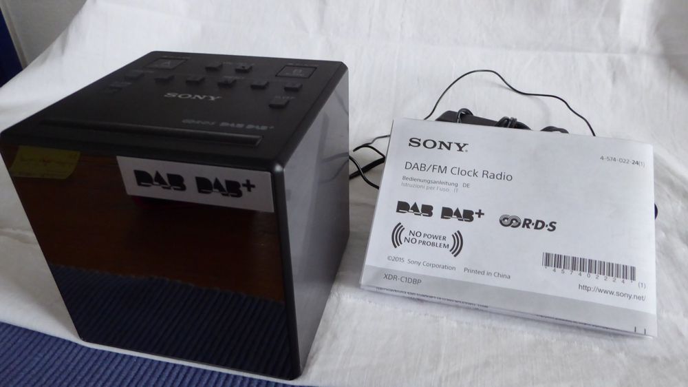 Sony DAB/FM Clock Radio * XDRC1DBP * Radio Wecker von Sony Kaufen auf Ricardo