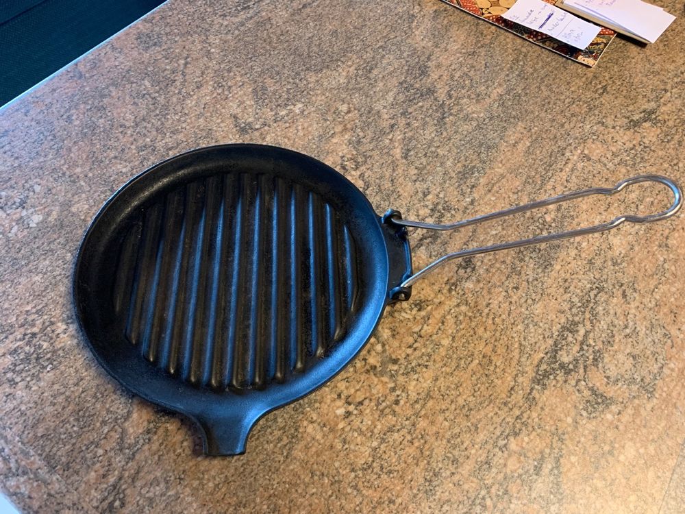 Poêle grill en fonte Le Creuset, 24cm Kaufen auf Ricardo