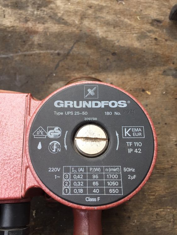Grundfos Umwälzpumpe Heizungspumpe Heizung Comprare su Ricardo