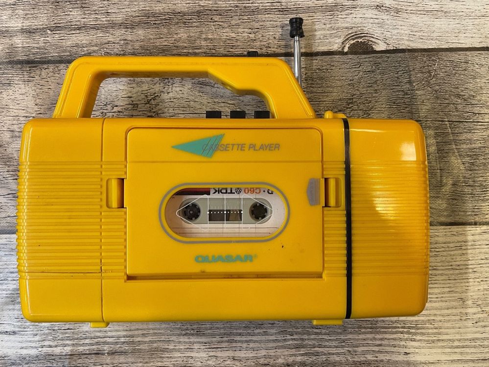 Kassette Player/Radio mit Taschenlampe 80er Jahre Kaufen auf Ricardo