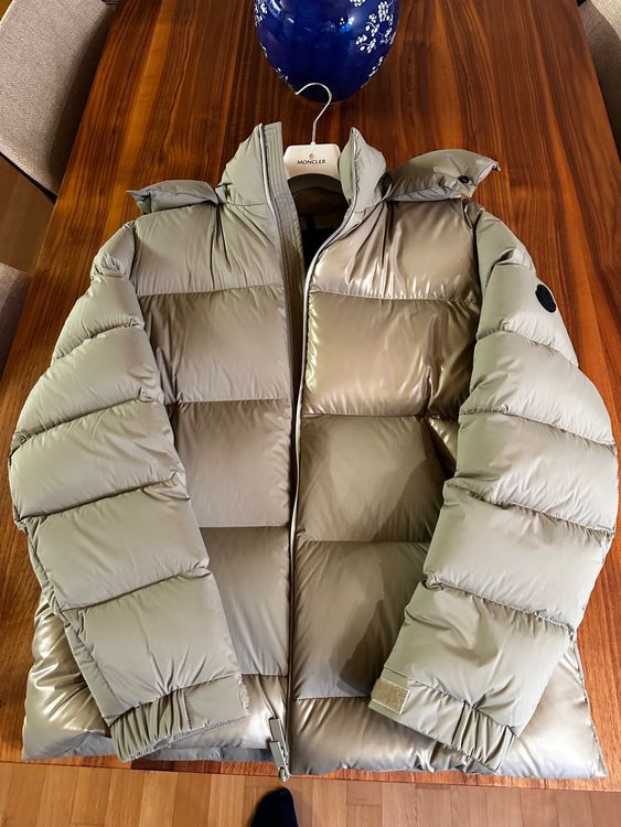 Moncler Jacke Beige wie Neu ab 1.00 
