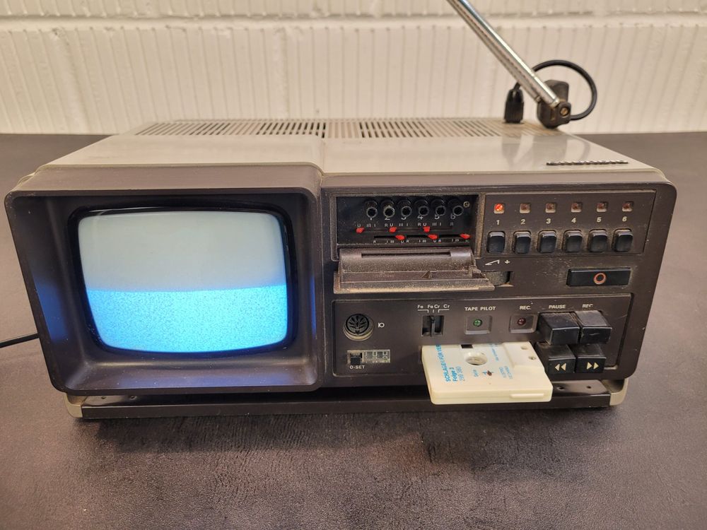 Grundig Triumph 580 TRC Portable TV Cassette Recorder 1980 J Acheter
