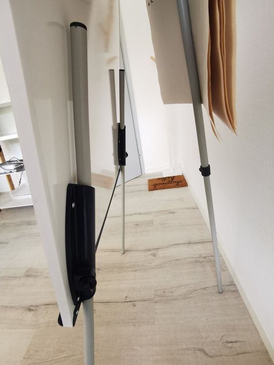 Flipchart mit 2 Rollen Papier Kaufen auf Ricardo