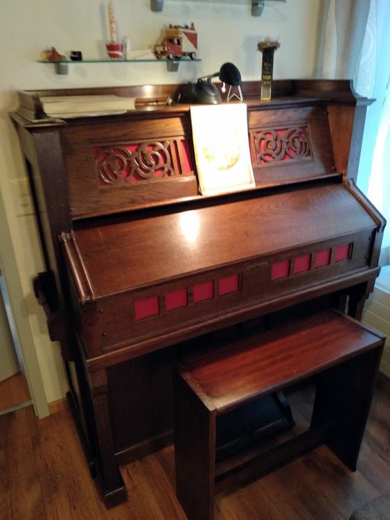 Wunderschönes, altes Harmonium Kaufen auf Ricardo