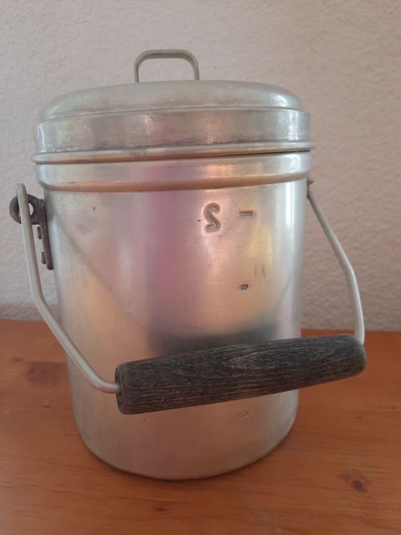 ANCIEN BIDON À LAIT EN ALUMINIUM Kaufen auf Ricardo ANCIEN BIDON À LAIT EN ALUMINIUM Kaufen auf Ricardo