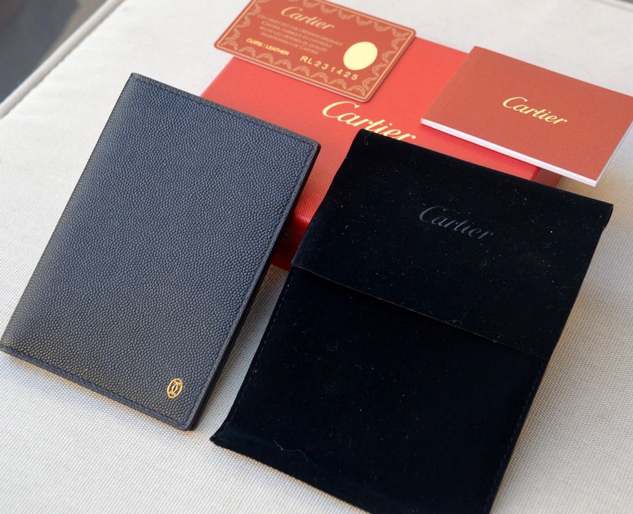 Cartier Passport holder / Passhülle/ couverture de passeport Kaufen