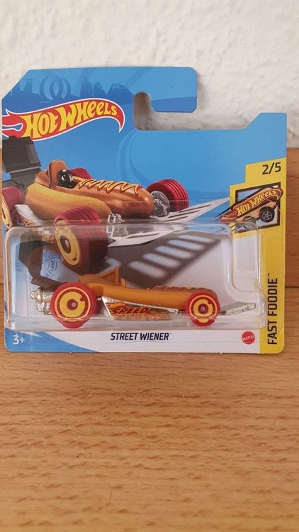 Hot Wheels: Street Wiener kisautó - JátékNet.hu