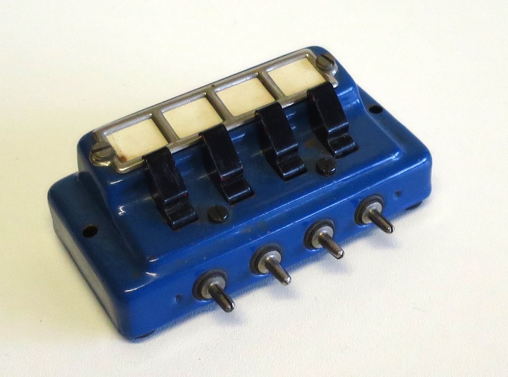 Märklin : Pupitre de commande Märklin 72730 universel (Neu und originalverpackt) in für CHF 23