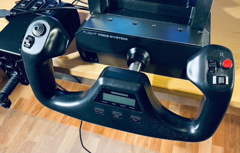 Logitech G Saitek Pro Flight Yoke System | Acheter sur Ricardo