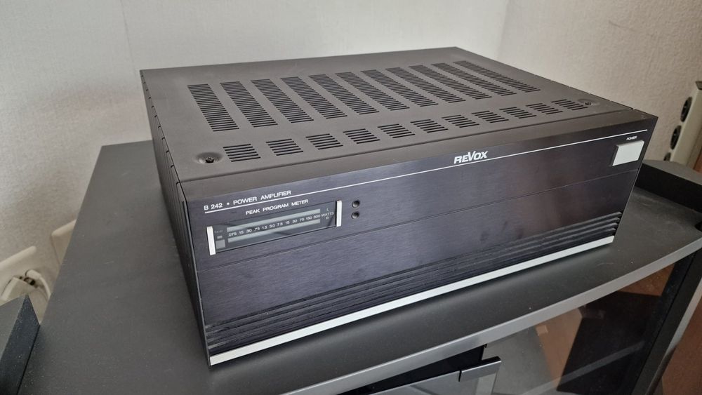 Revox B242 Power Amplifier Endstufe (defekt) | Comprare su Ricardo