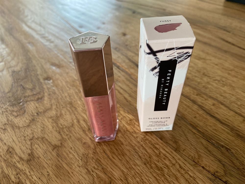 Fenty Beauty Gloss Bomb Fussy Lip Luminizer | Kaufen auf Ricardo