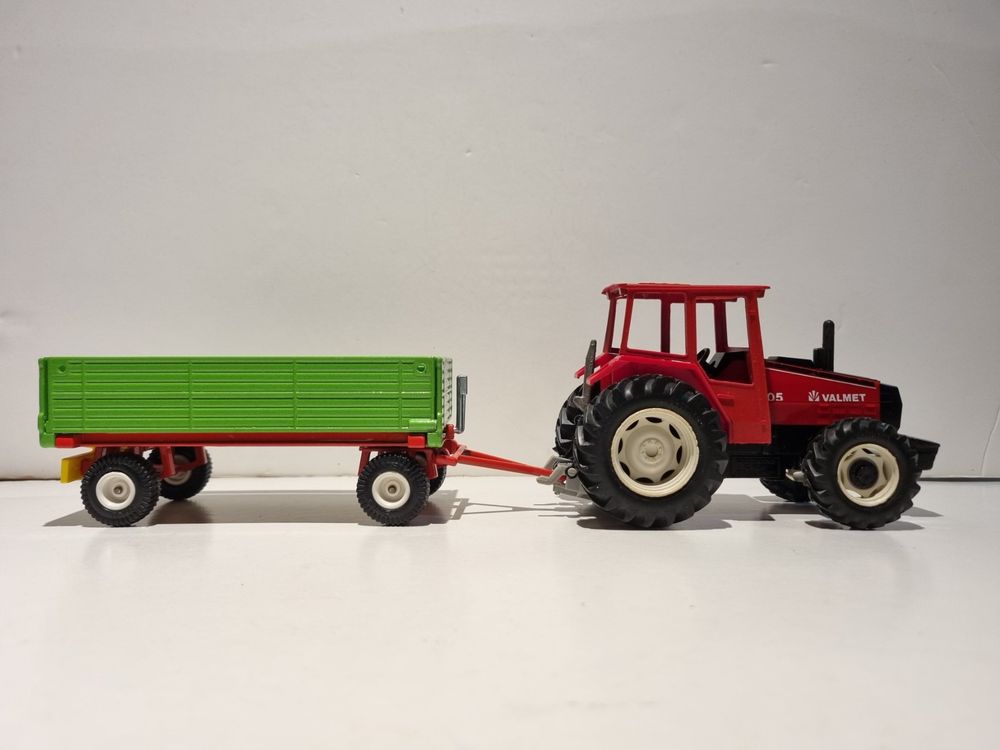 Siku Traktor Hanomag V287 mit Anhänger in Kreis Pinneberg - Rellingen