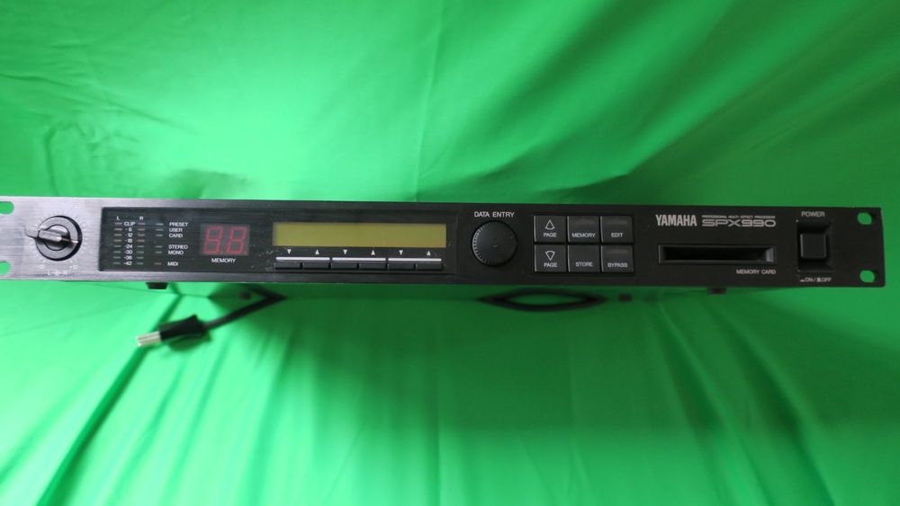 Yamaha SPC990 MultiEffect Processor Acheter sur Ricardo