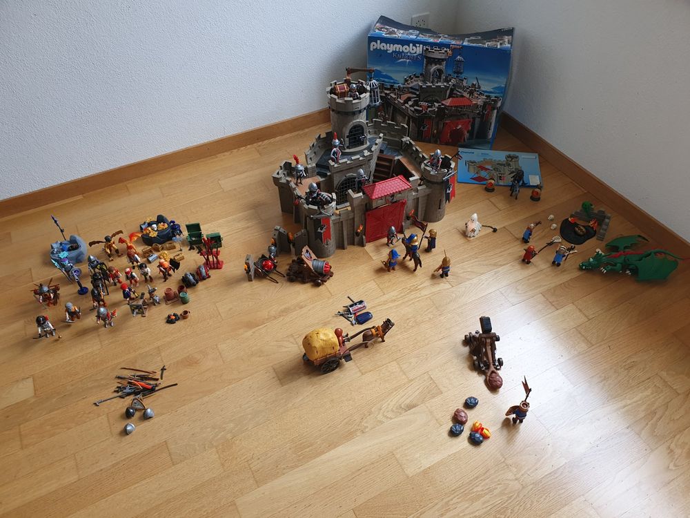 PLAYMOBIL 6001 Falkenritterburg – Mit Zugbrücke, Geheimtreppe & Gefängniskäfig – Für Ritter-Abenteuer