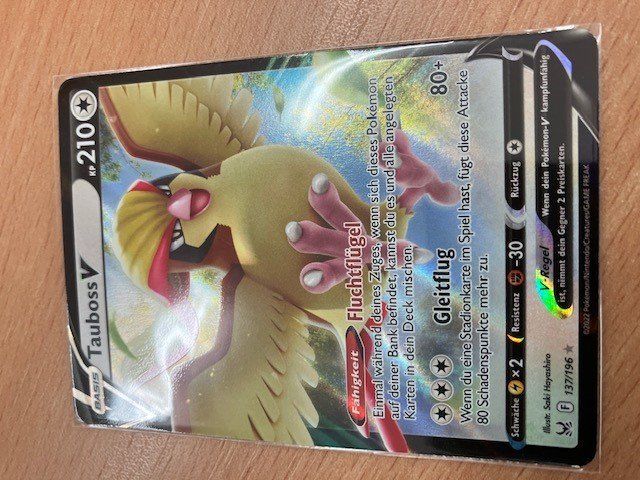 Cardicuno Tauboss V 137/196 Pokémon Karte - Verlorener Ursprung Deutsch