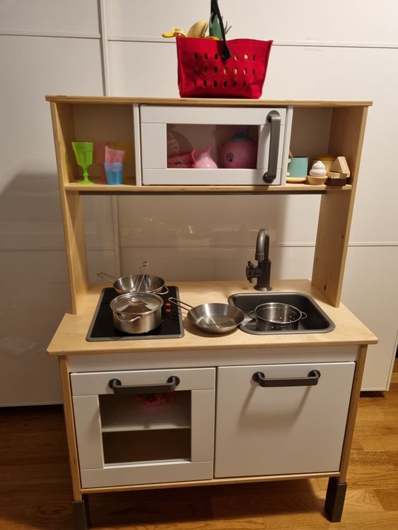 IKEA Play kitchen with extras Kaufen auf Ricardo