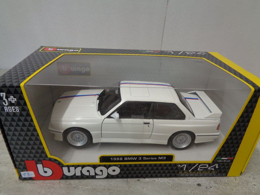 Bmw e30 bburago