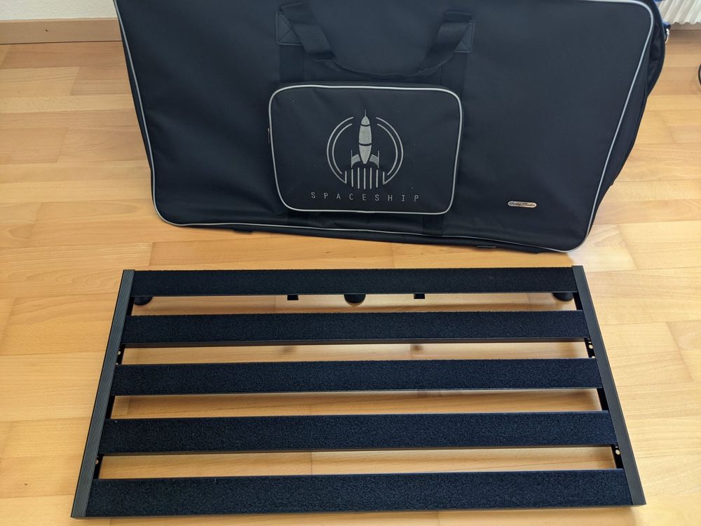 Harley Benton SpaceShip 80 Pedalboard Kaufen auf Ricardo