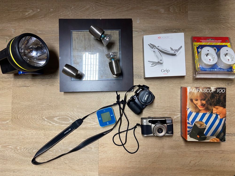 Taschenlampe Fotoapparat Multifunktionswerkzeug Diverses 1