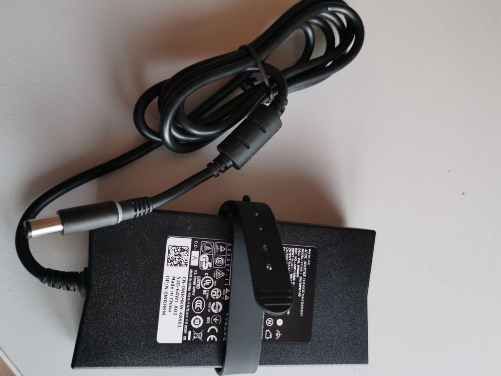 Dell Ladekabel / Netzteil 130W Model DA130PE1-00 | Kaufen auf Ricardo