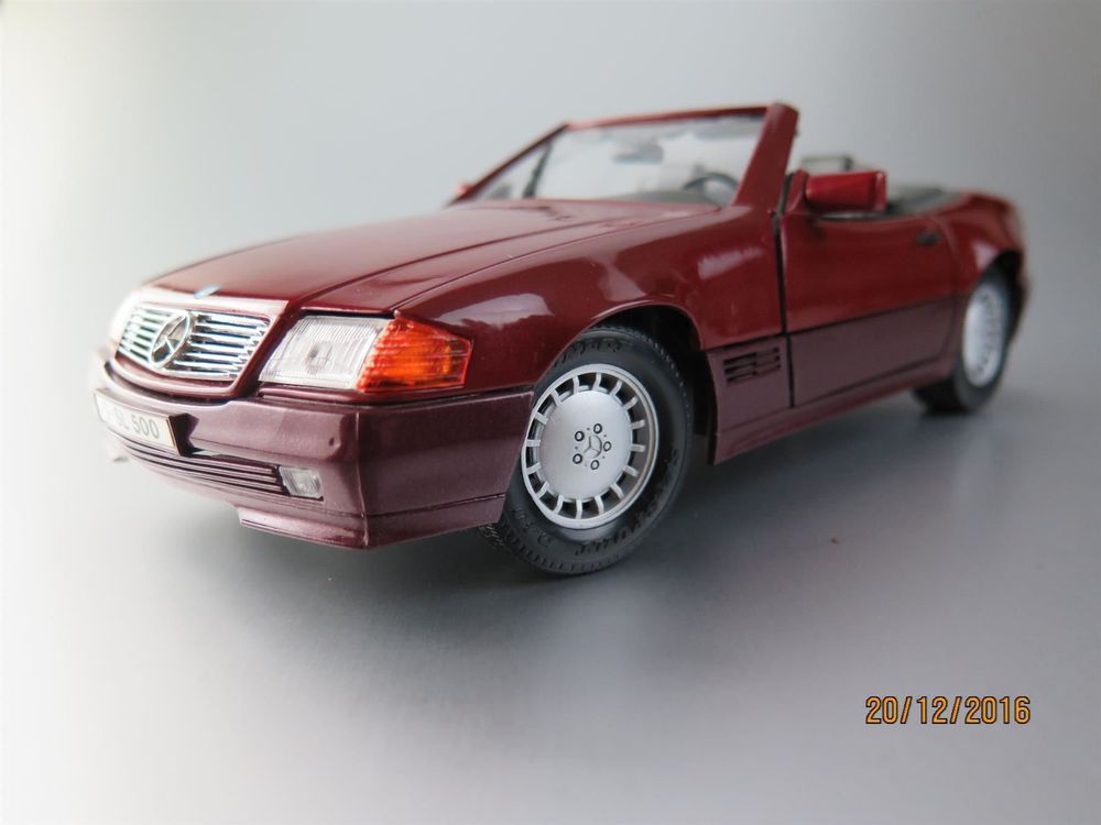 Miniature Mercedes 500 SL 1989 Au 1/43 Par Solido - Occasion