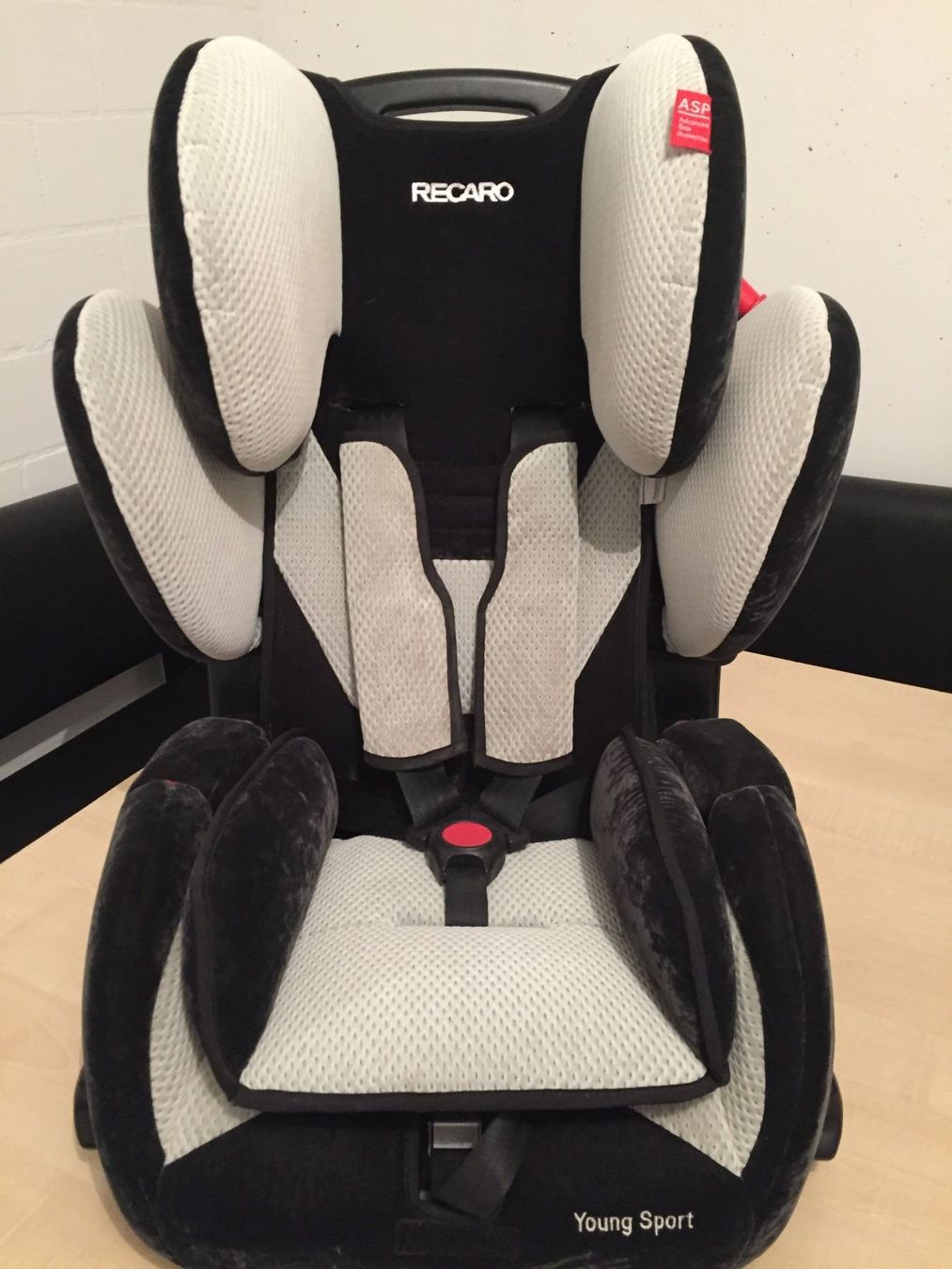 Recaro автокресло 9 36