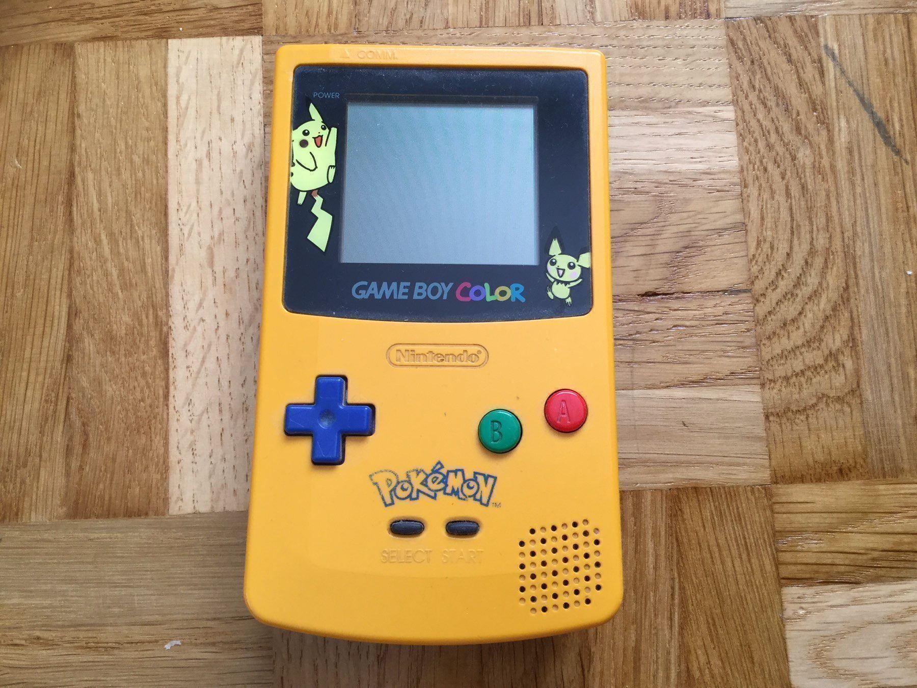 Gameboy Color Pikachu Edition | Kaufen auf Ricardo