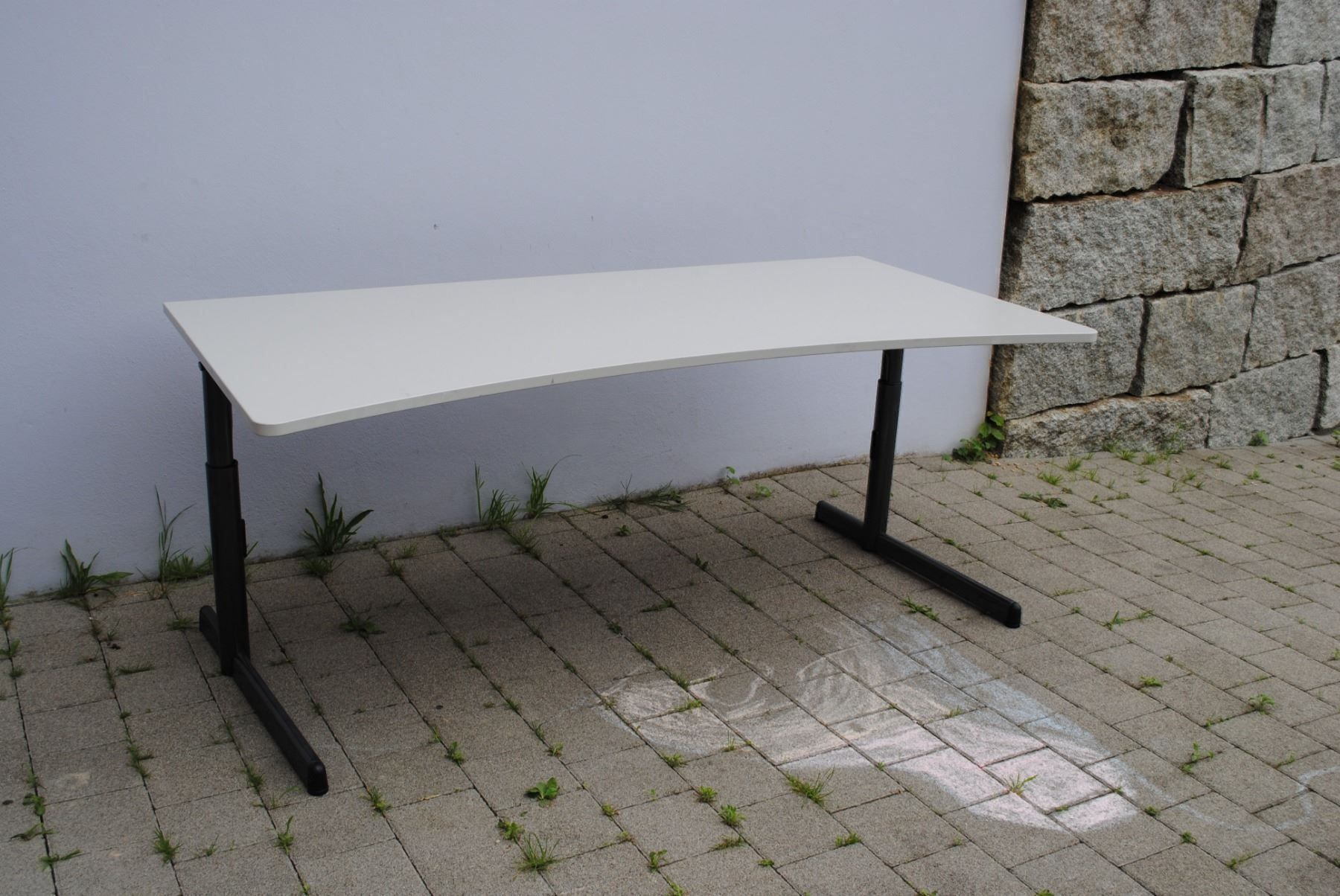 Bürotisch 2m x 1m, höhenverstellbar kaufen auf Ricardo