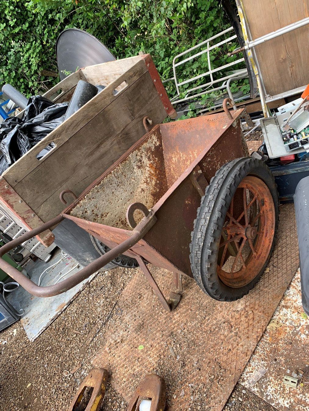 Alter antiker Wagen kaufen auf Ricardo