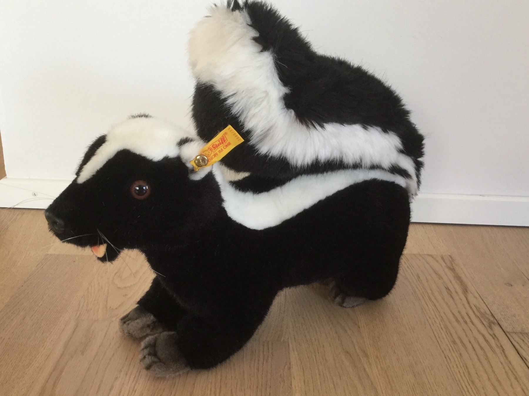 steiff skunk