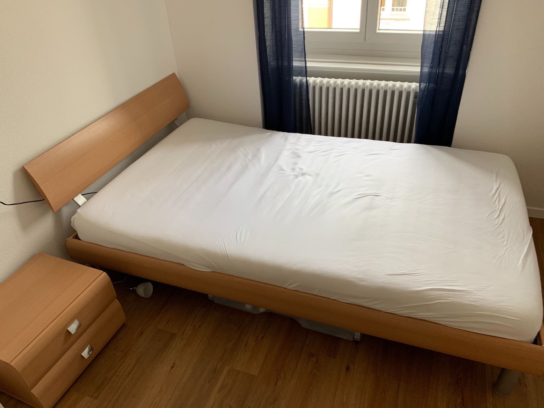 Bett mit Lattenrost und Matratze kaufen auf Ricardo