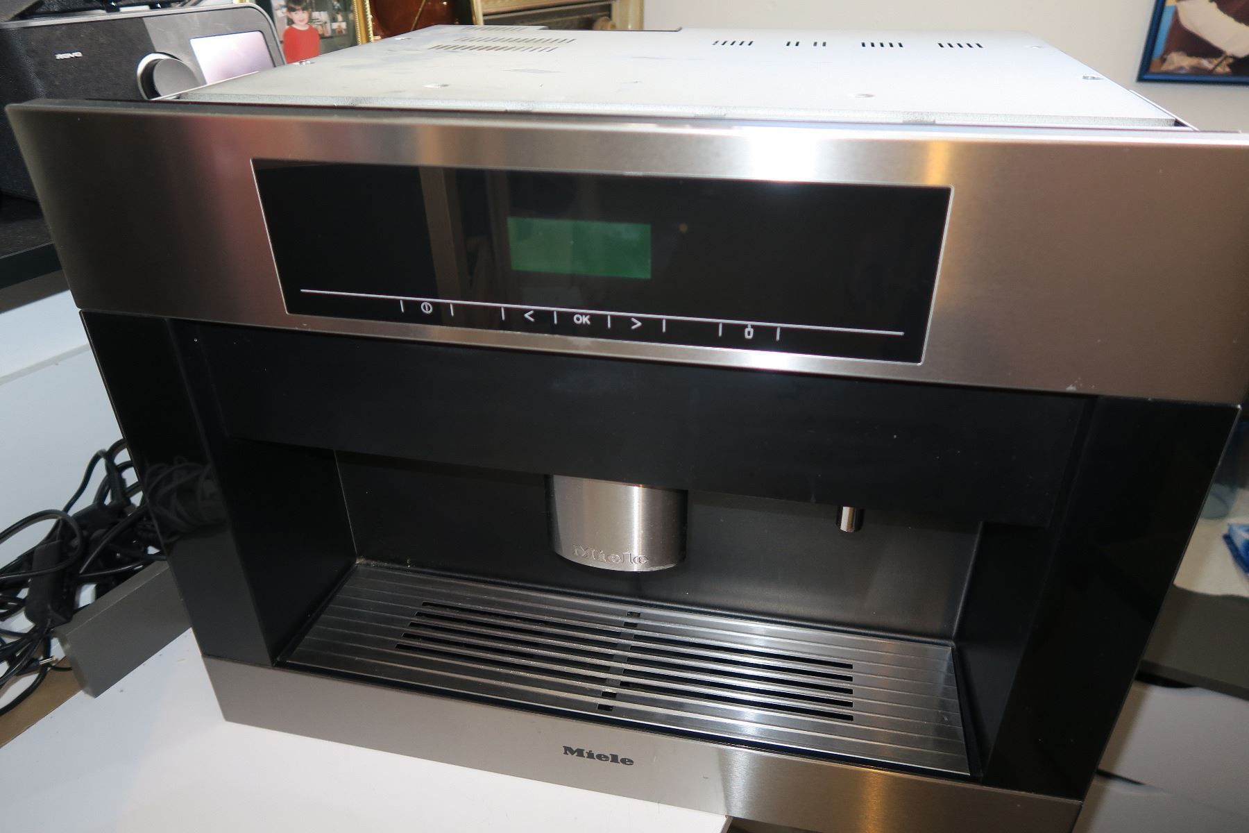 Einbau-Kaffeevollautomat Miele CVA 5060 | Kaufen auf Ricardo