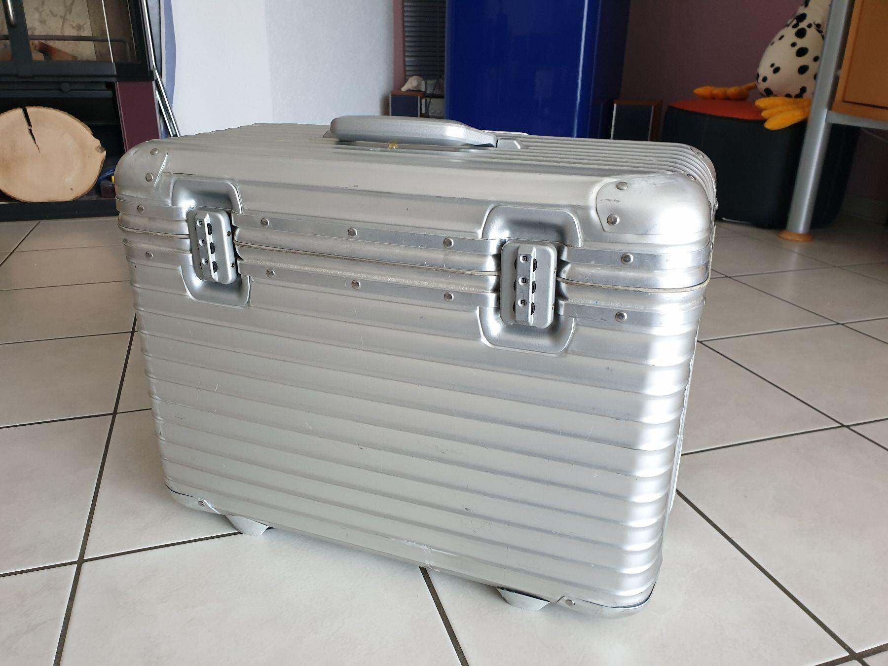 Rimowa Pilotenkoffer Auf Rollen Kaufen Auf Ricardo