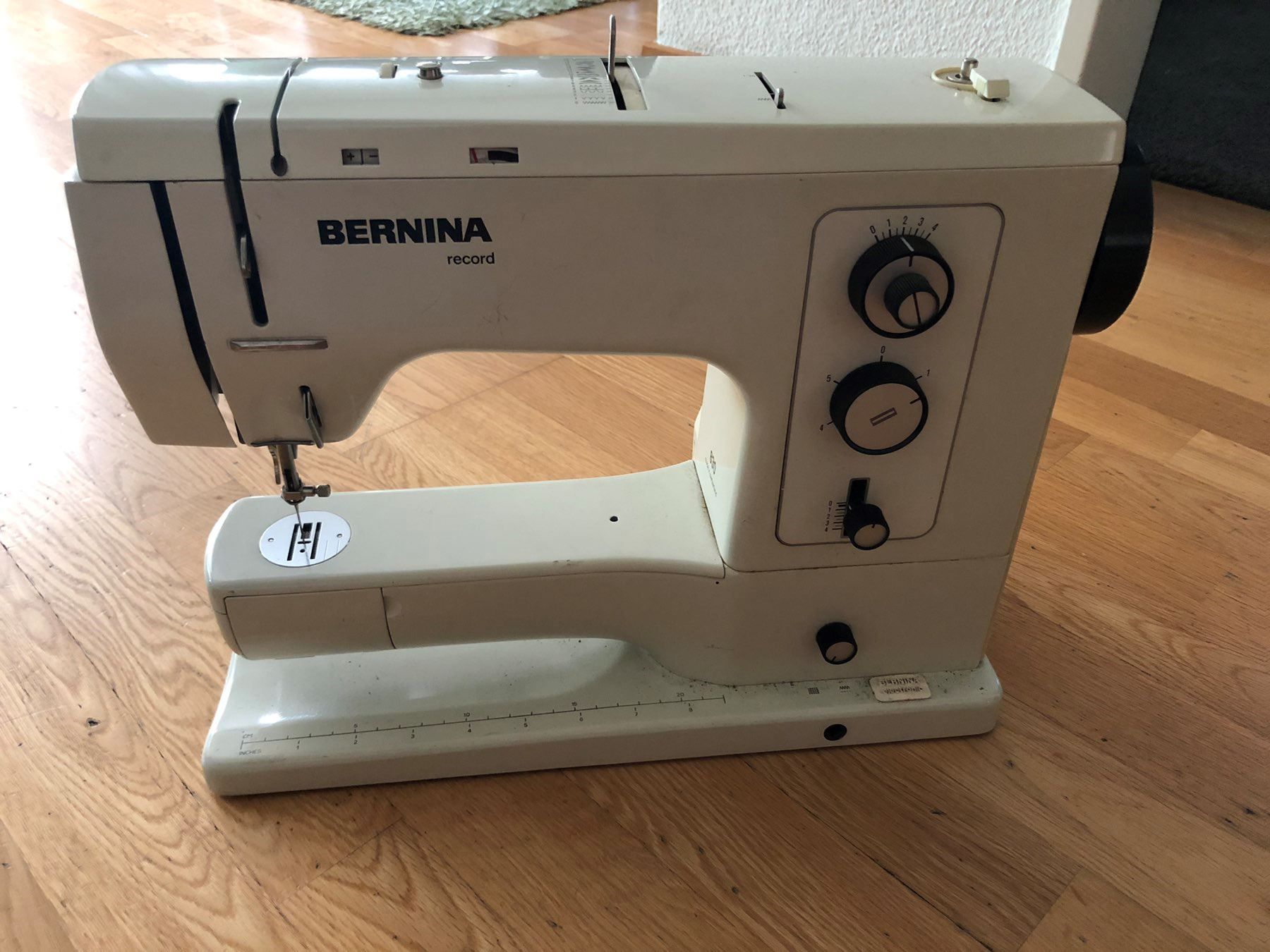 BERNINA record 830 | Acheter sur Ricardo