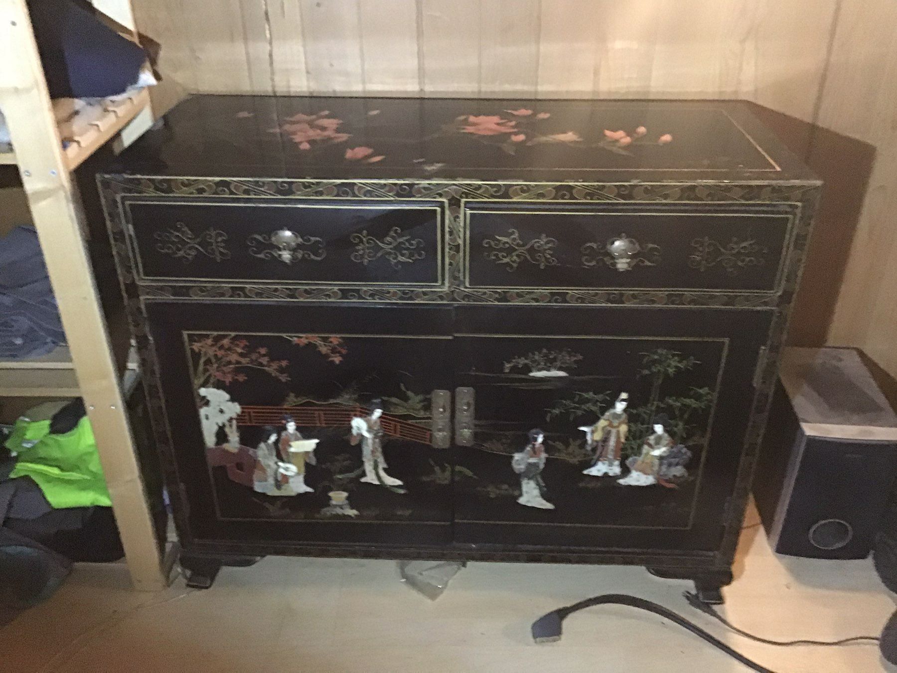 Altes China Möbel kaufen auf Ricardo